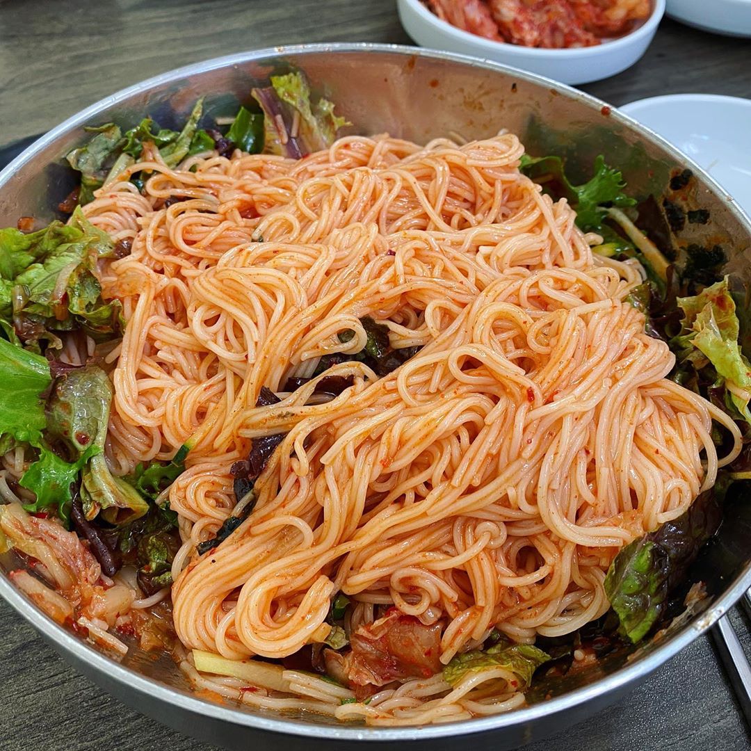 출처 : 박가네비빔국수 인스타그램 검색 결과