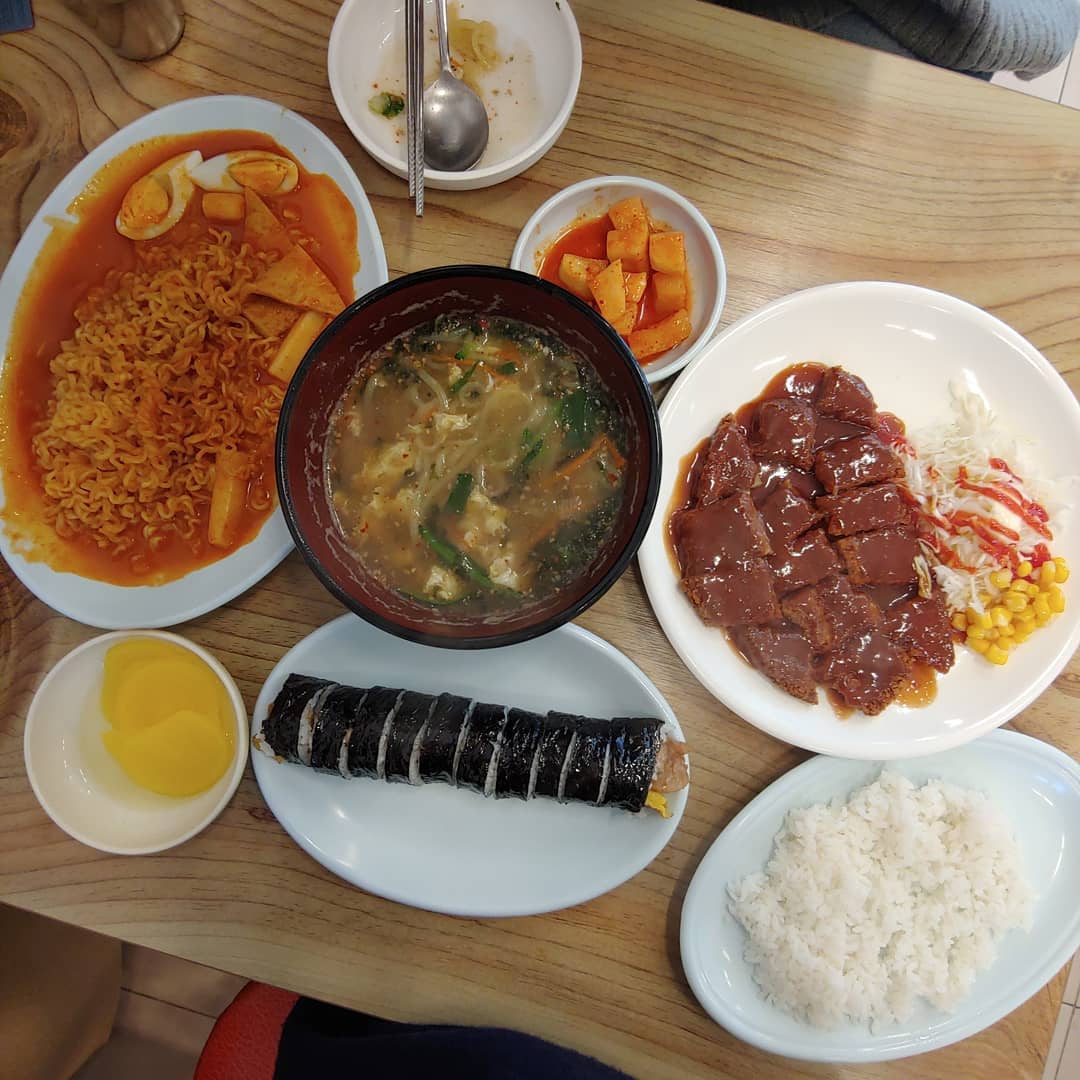 송미분식 - 부산, 부산진구-전포카페거리 | 맛집검색 식신