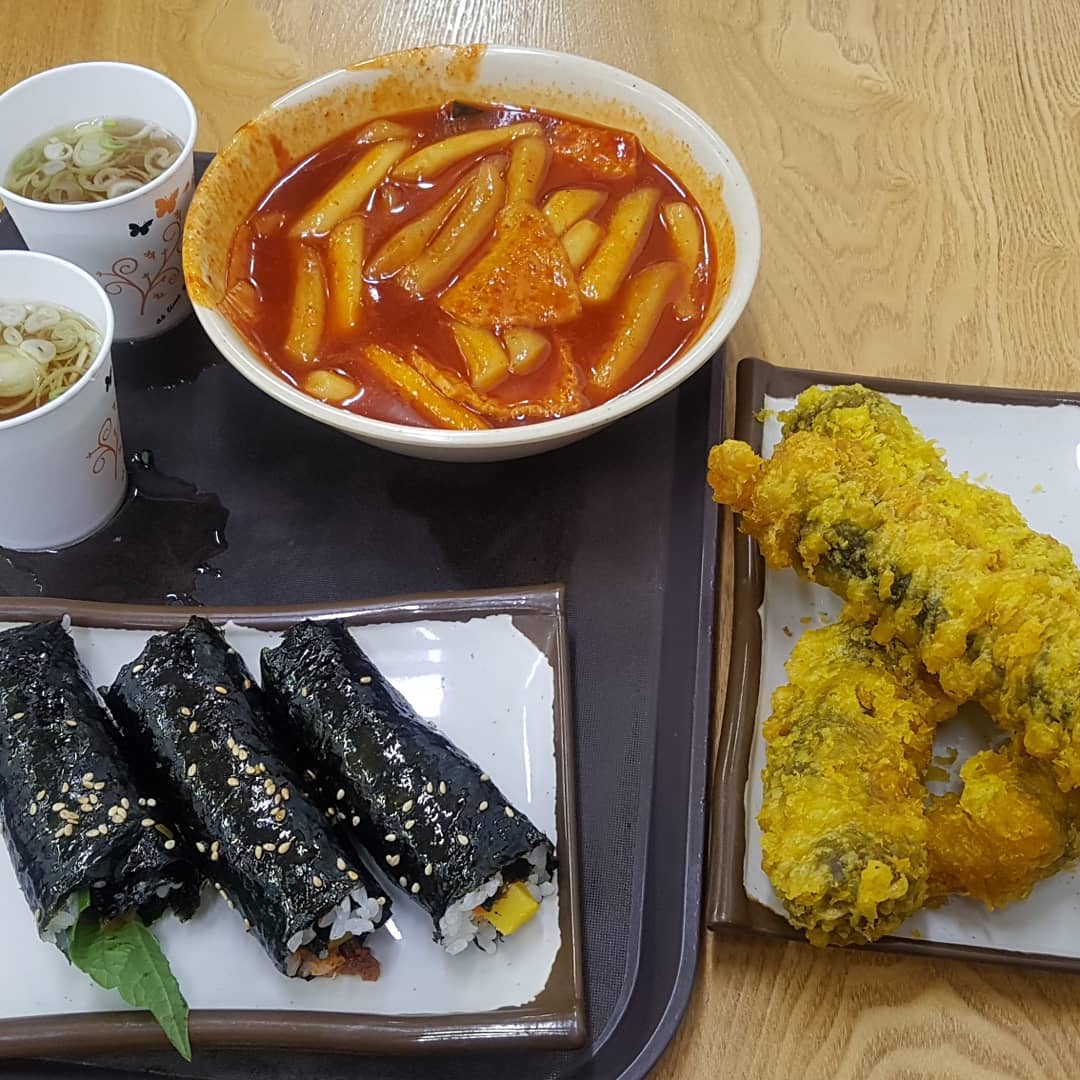 출처 : 행운꼬마김밥 인스타그램 검색 결과