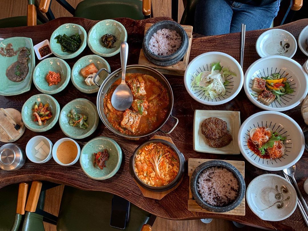 출처 : 토박이식당 인스타그램 검색 결과