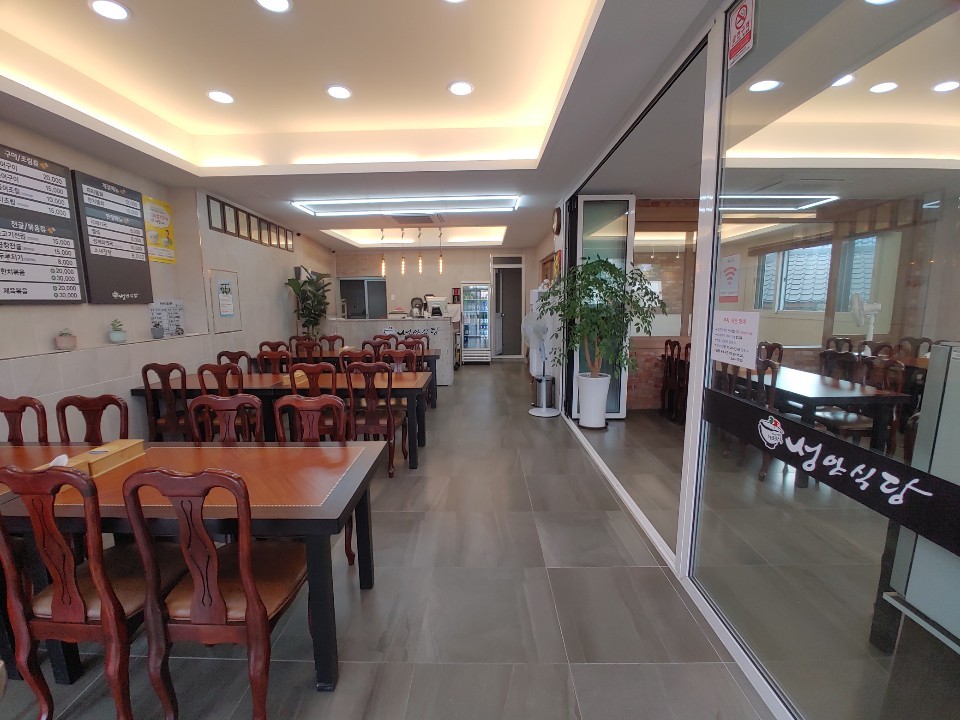 place_img