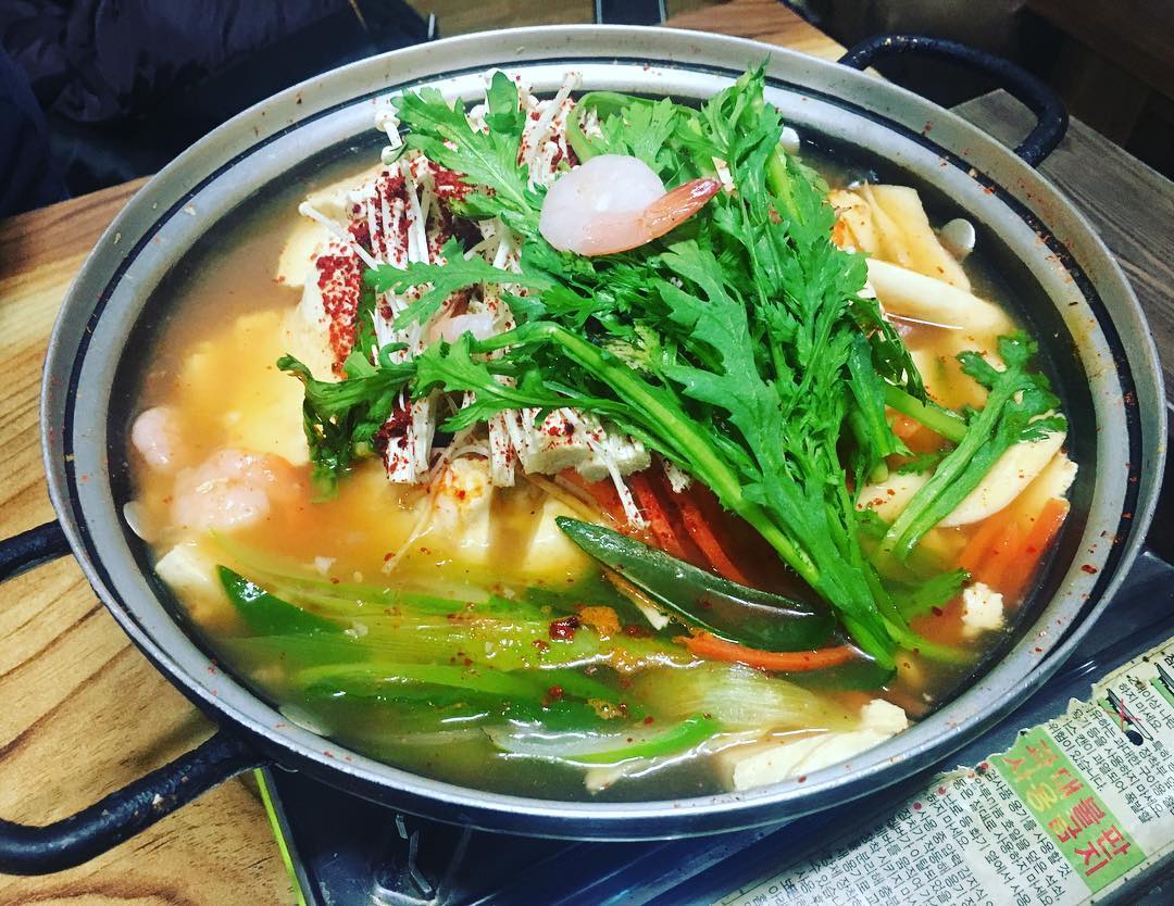 출처 : 산골손두부해물칼국수 인스타그램 검색 결과