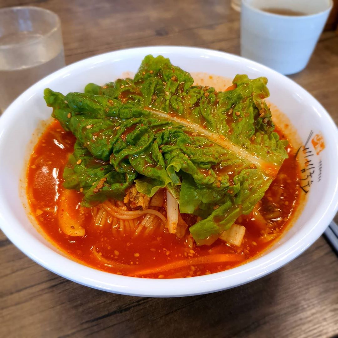 산두리비빔국수 이미지