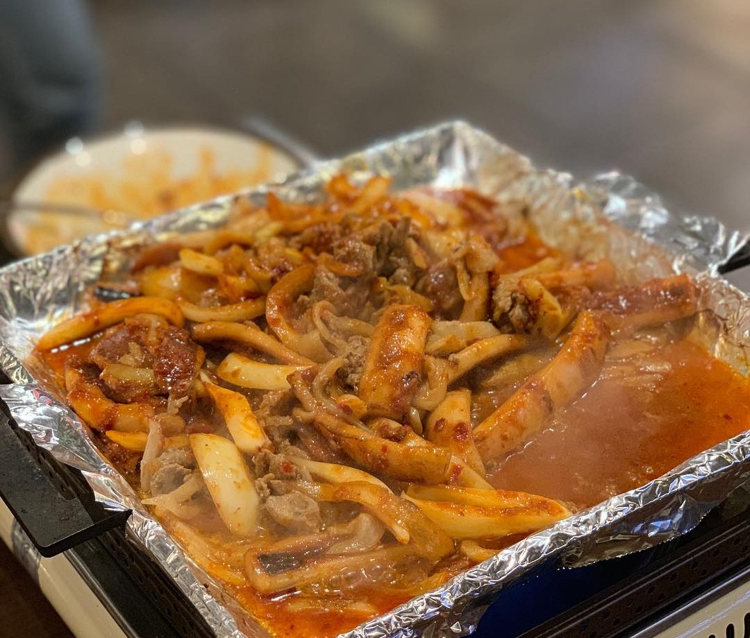 출처 : uhmvely님의 인스타그램