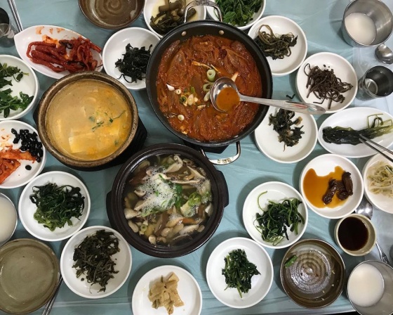 일출산채식당 , 전라북도 남원시 산내면 지리산로 799