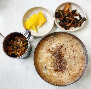 신도칼국수 본점 매장 사진, 대전광역시 동구 대전로825번길 11