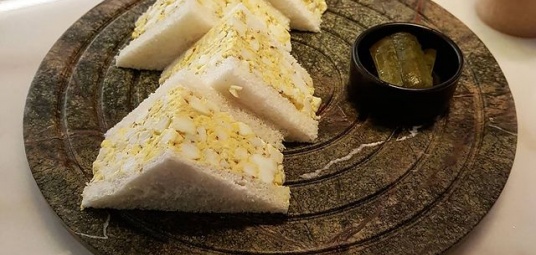 톰딕슨카페