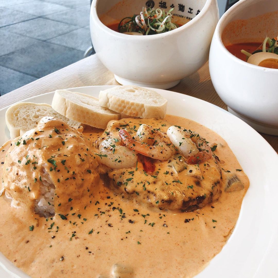 출처 : 필동함박 스타필드하남점 인스타그램 검색 결과