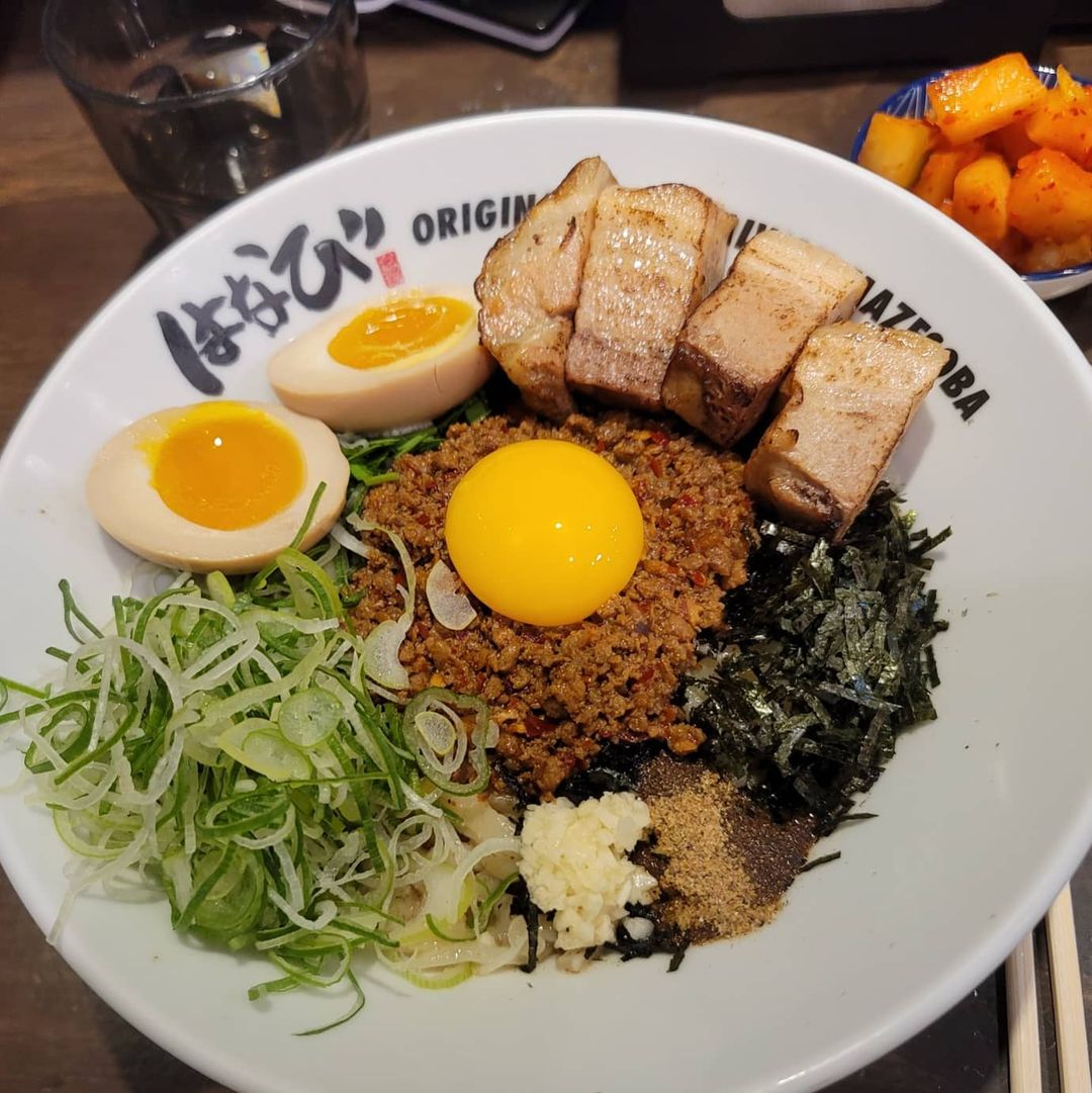 출처 : 멘야하나비 합정점 인스타그램 검색 결과