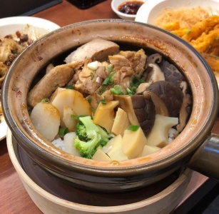호우섬 더현대서울점 매장 사진, 서울특별시 영등포구 여의대로 108 