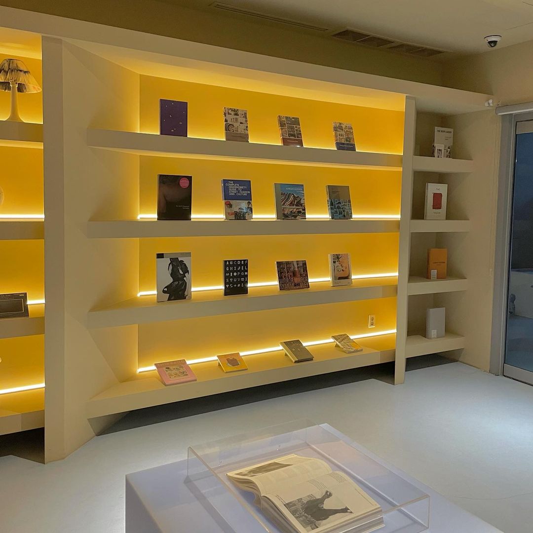 place_img