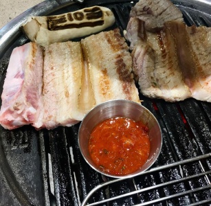 서울 삼각지 돼지구이 맛집 BEST 5 매거진에 대한 사진입니다.