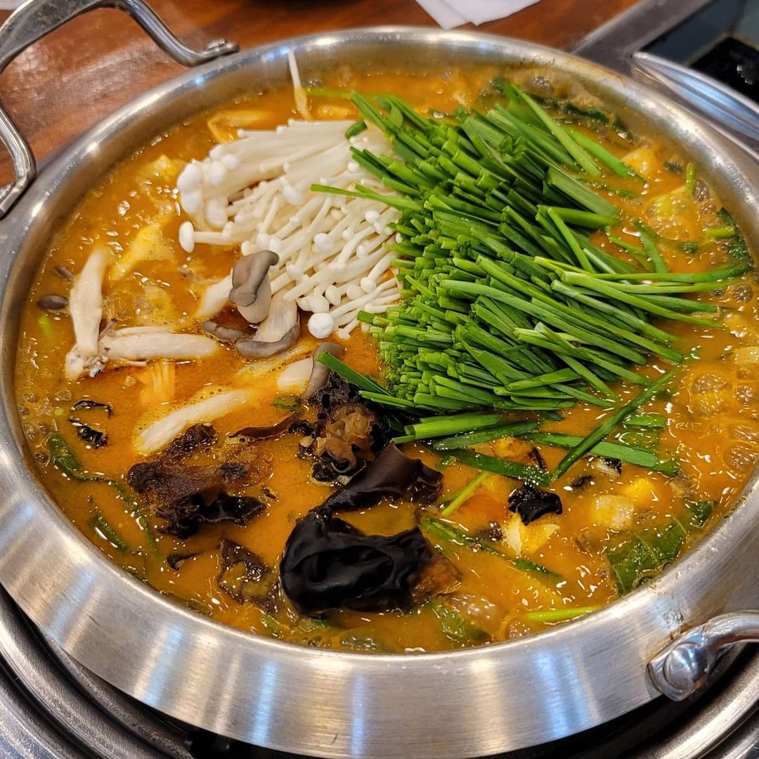 바른흑염소가든 - 경기, 화성 병점 | 맛집검색 식신