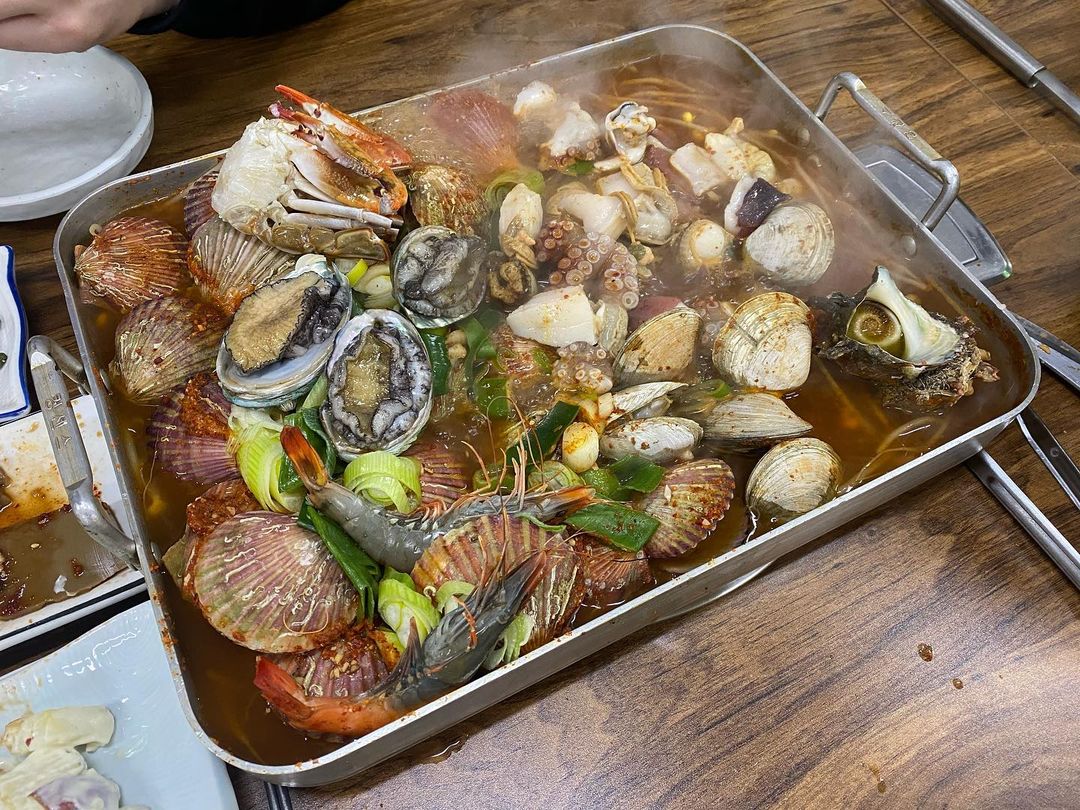 출처 : 통영나폴리해물탕 인스타그램 검색 결과