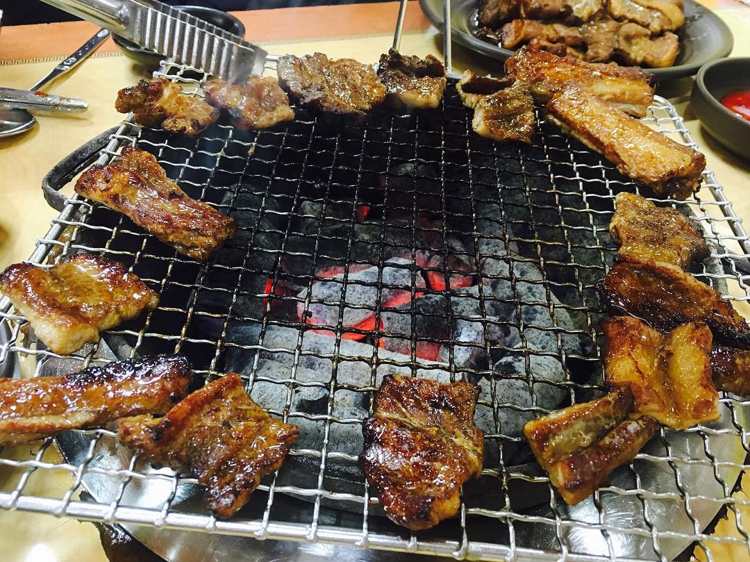 출처 : 고려할매왕갈비 인스타그램 검색 결과