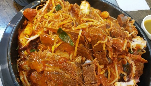 신촌감자탕해물뼈찜 매장 이미지