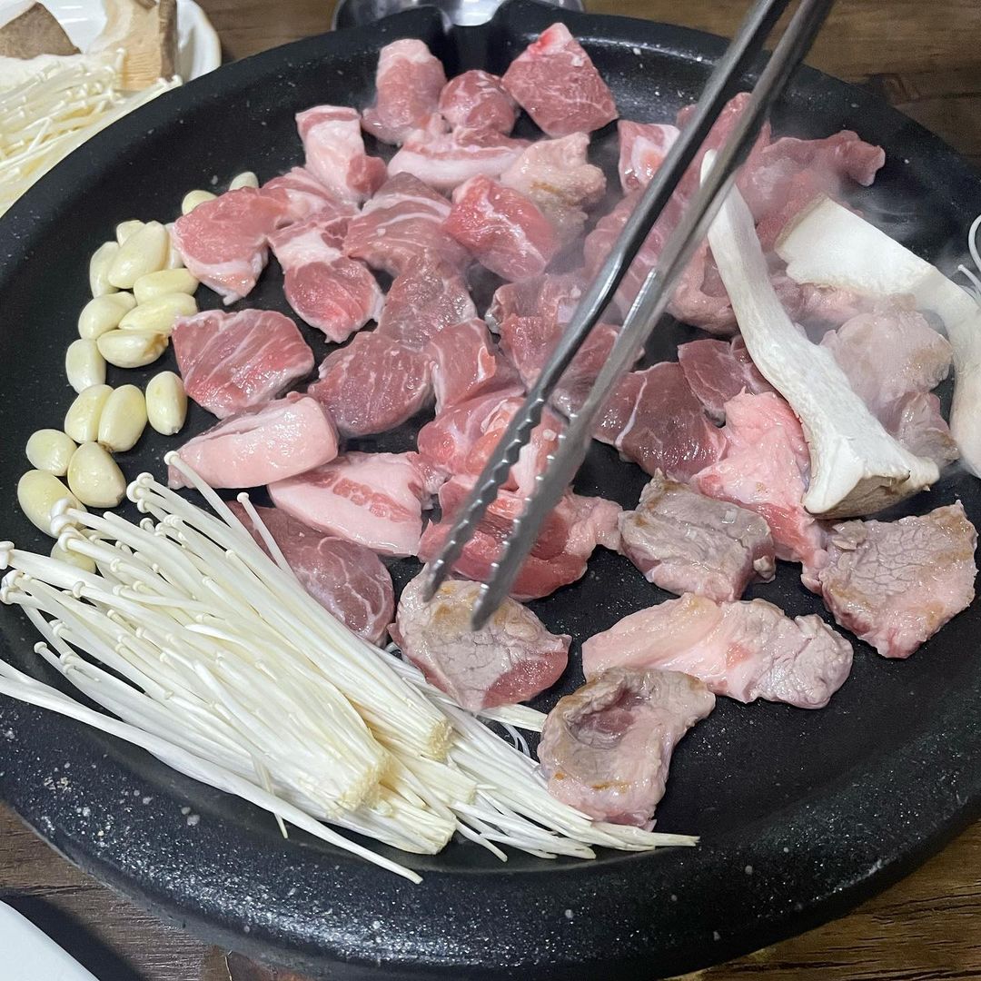 황제뒷고기 - 대전, 동구 대전역 | 맛집검색 식신