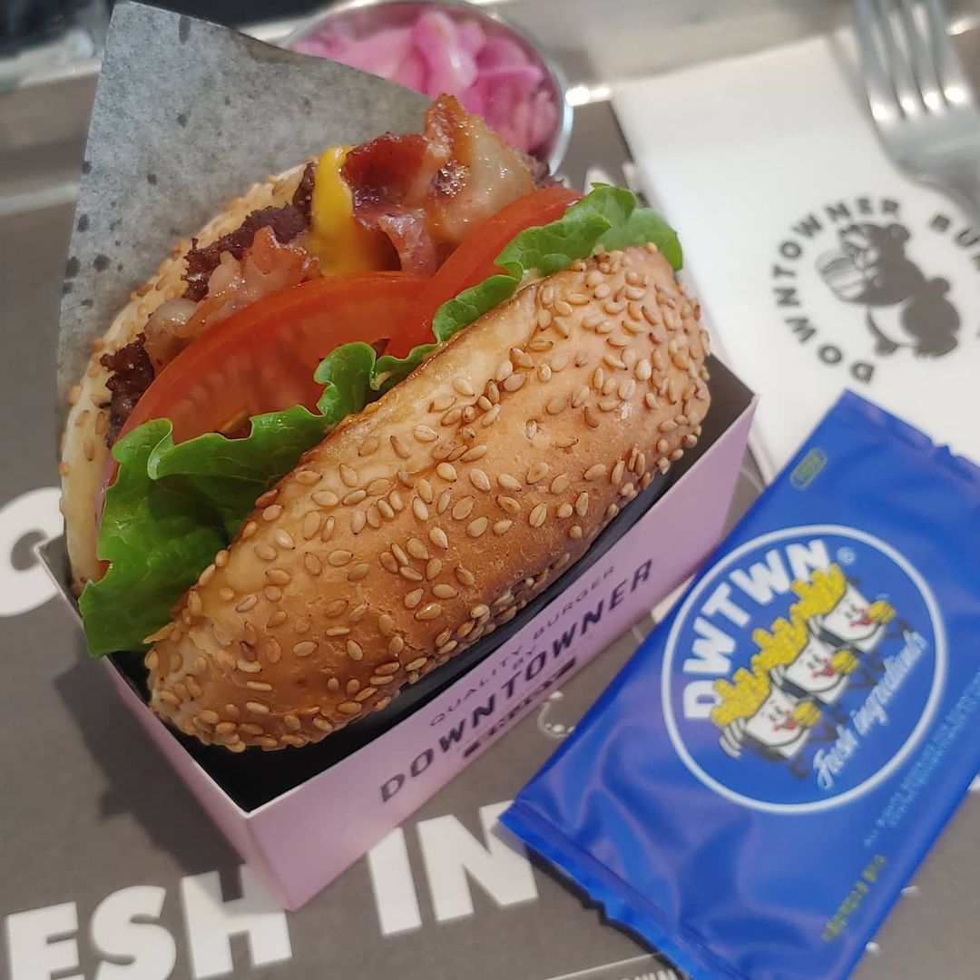 출처 : 다운타우너 갤러리아 광교 인스타그램 검색 결과