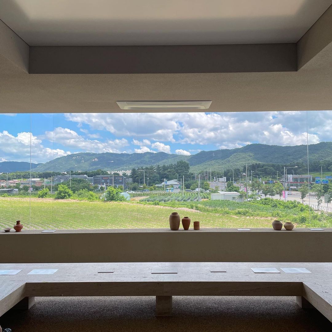 place_img
