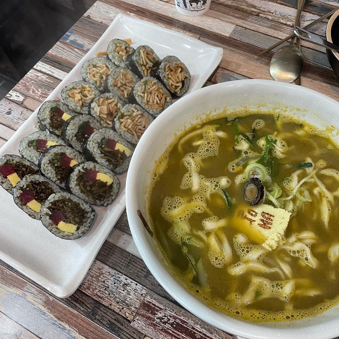 배말칼국수김밥 - 경남, 거제시 | 맛집검색 식신