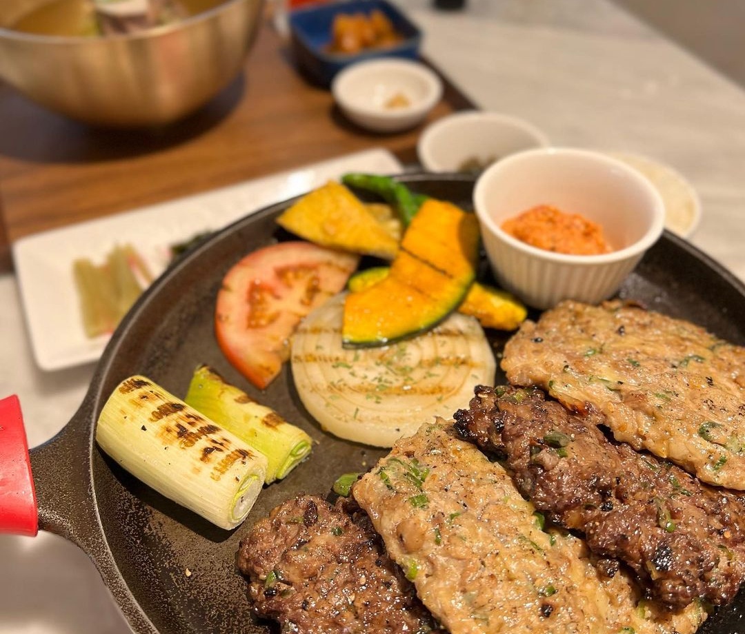 출처 : 담양앞집 떡갈비국수전문점 인스타그램 검색 결과