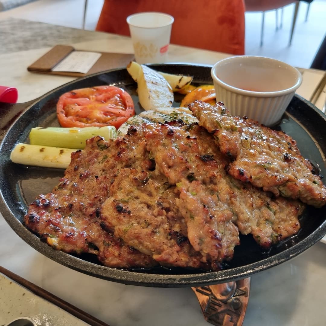 출처 : 담양앞집 떡갈비국수전문점 인스타그램 검색 결과