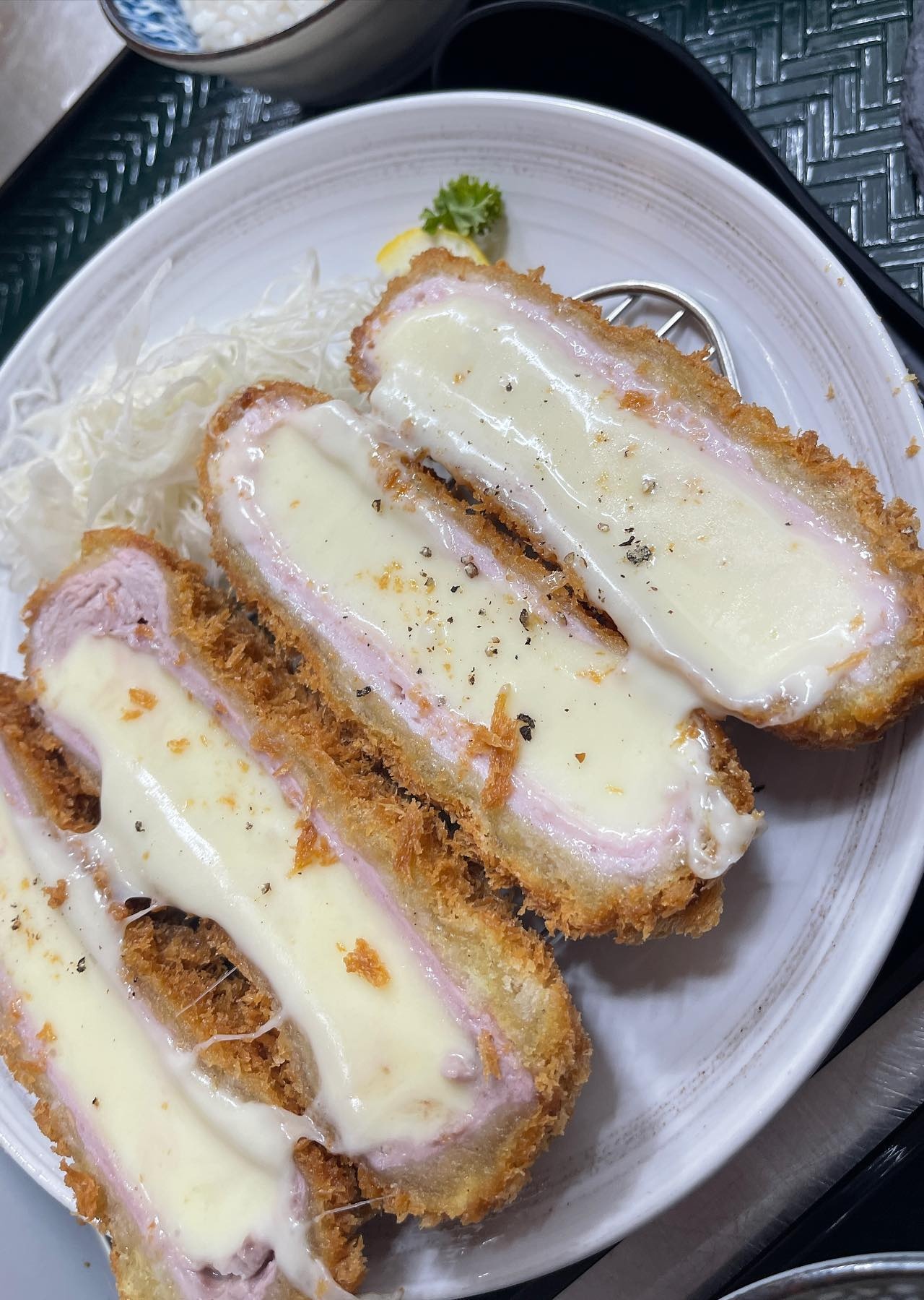 출처 : 삼백돈 돈가츠 성남모란점 공식 인스타그램