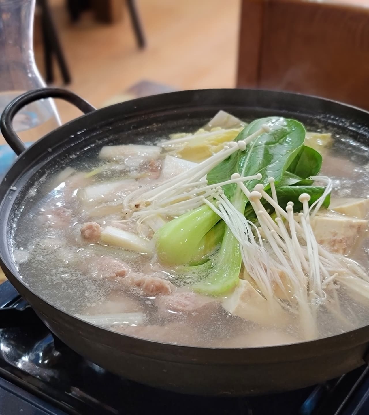출처 : 용흥궁식당 인스타그램 검색 결과