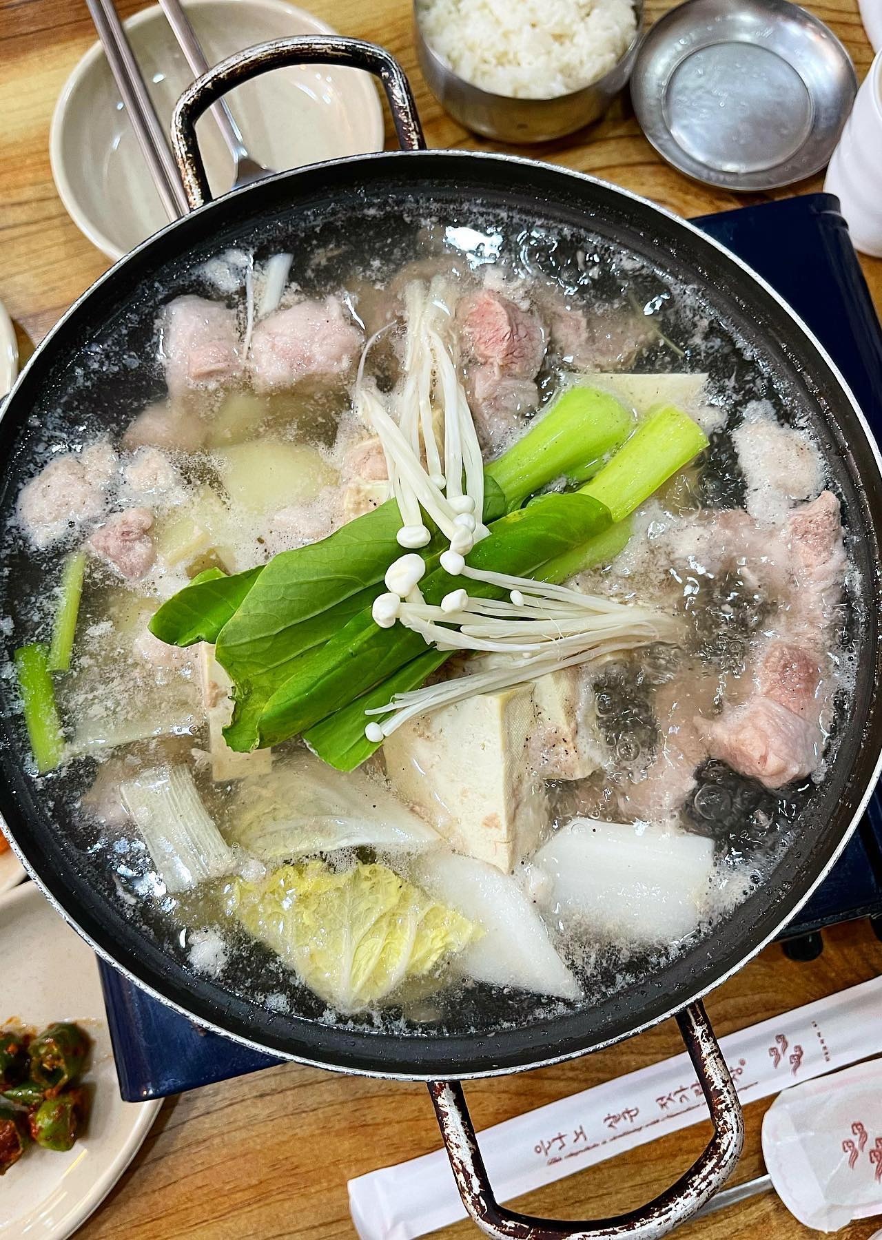 출처 : 용흥궁식당 인스타그램 검색 결과