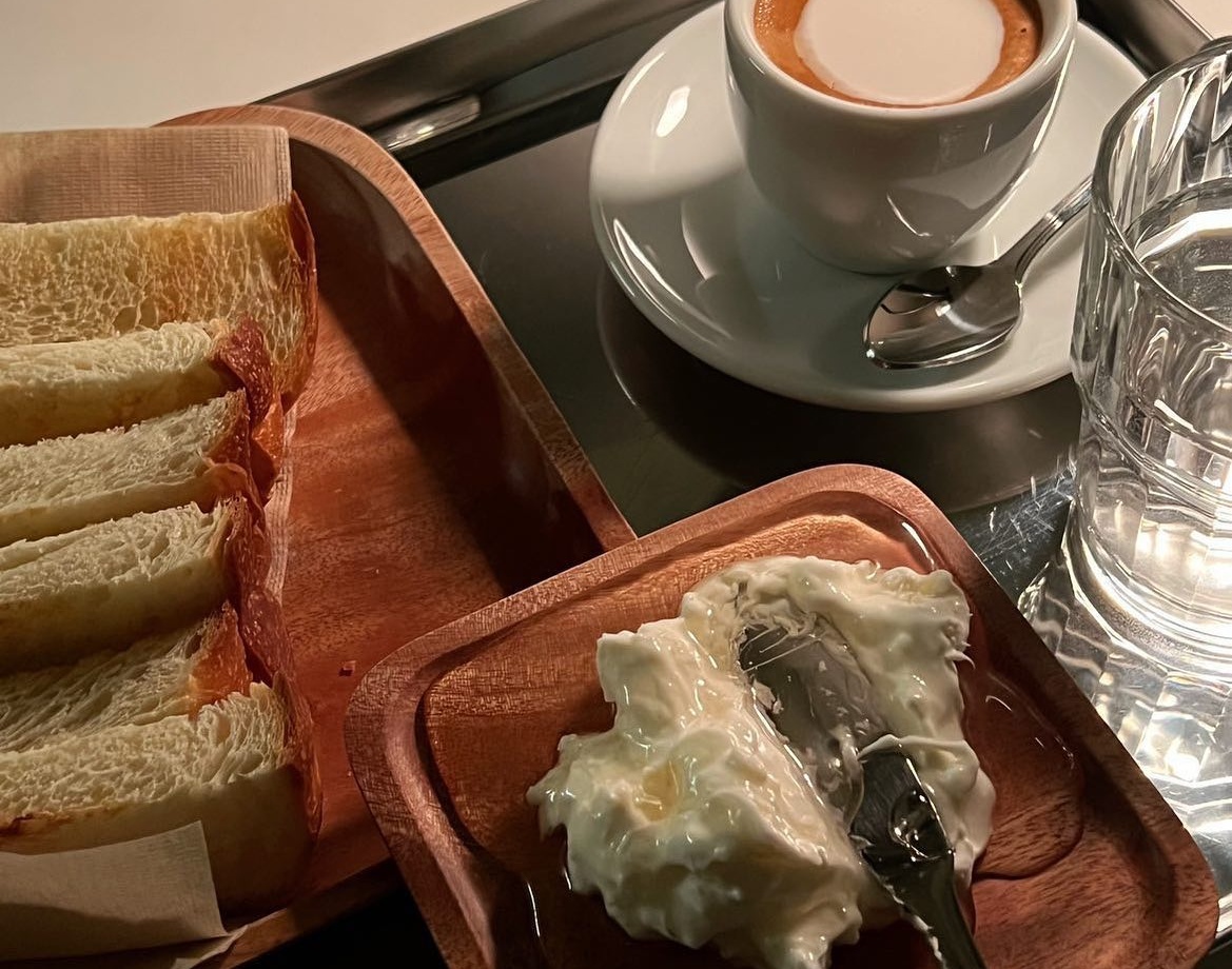 출처 : 샌드커피 논탄토 신촌 인스타그램 검색 결과