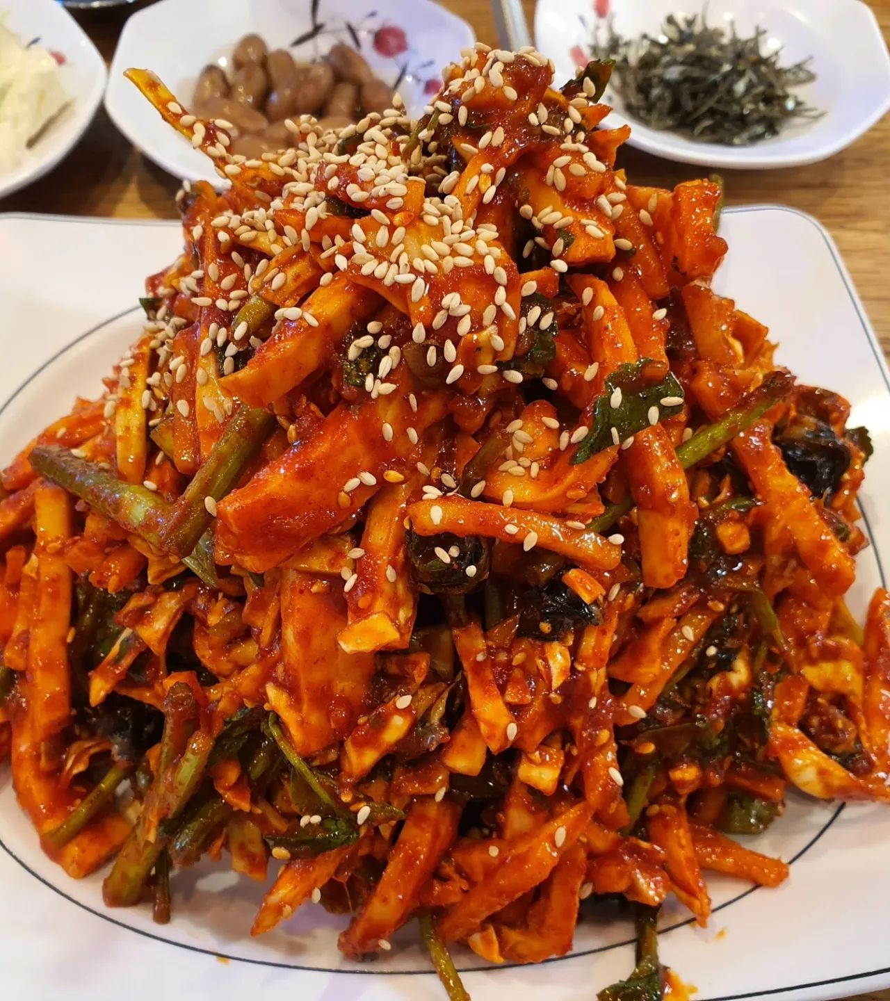 출처 : 의성 무침회(내당동) 인스타그램 검색 결과