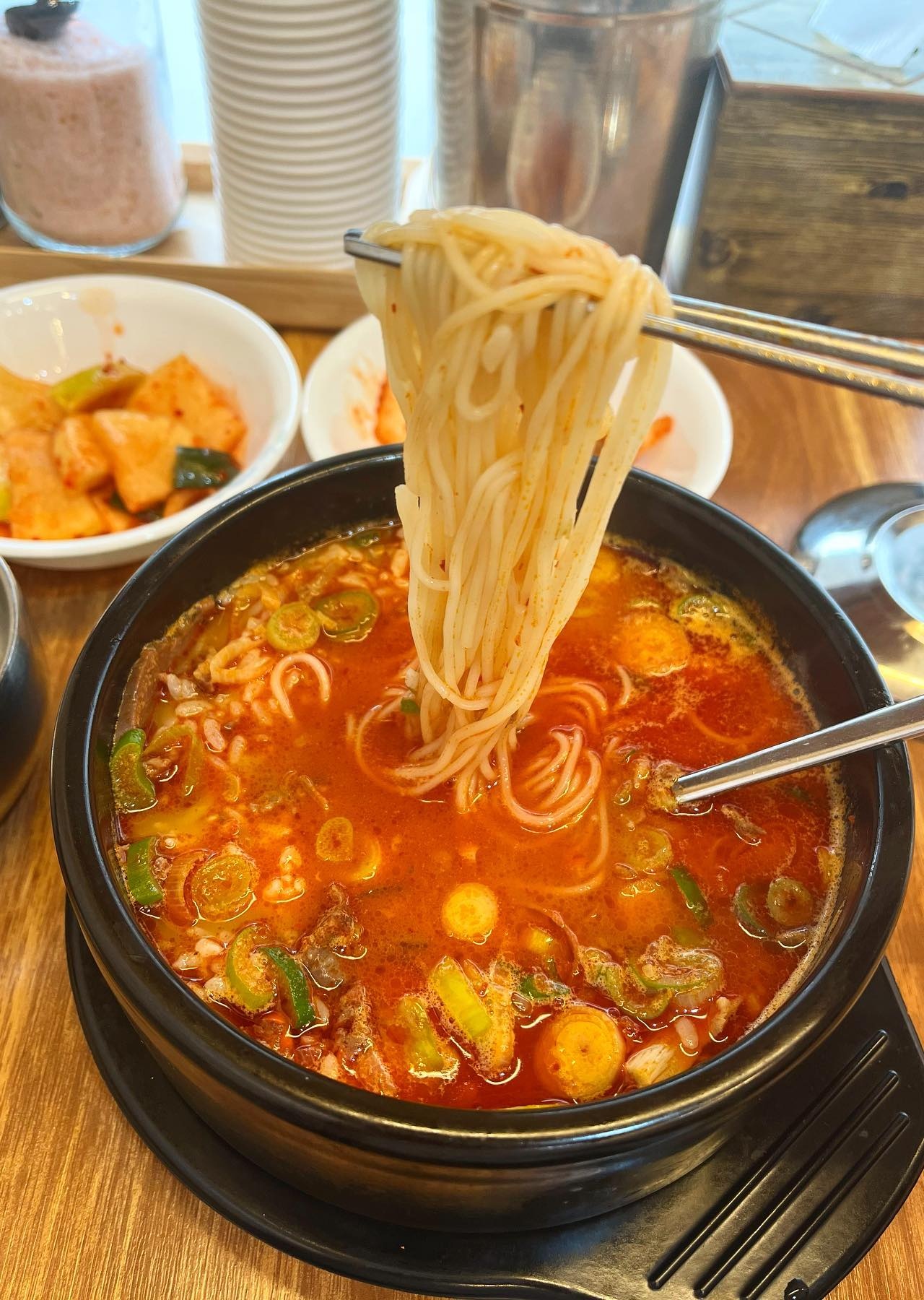 출처 : 신가네암소설렁탕 화정점 인스타그램 검색 결과