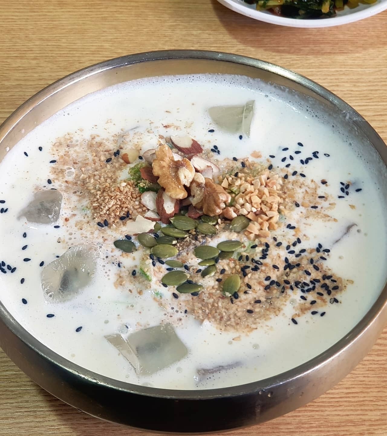 출처 : 국수랑콩비지 인스타그램 검색 결과