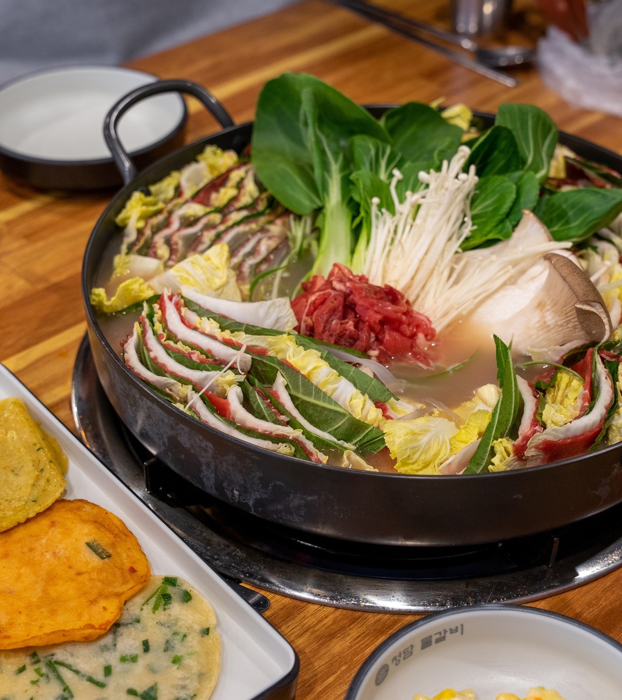 출처 : 청담물갈비 부천중동점 인스타그램 검색 결과