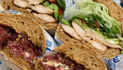 렌위치 매장 이미지