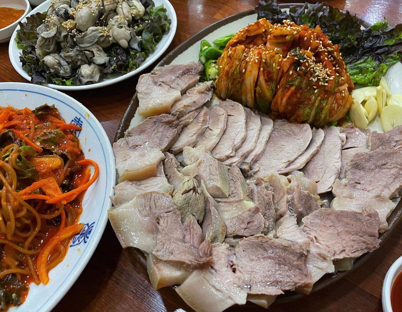 한돈보쌈 - 서울 강남, 구로 대림 가산 금천구 | 맛집검색 식신