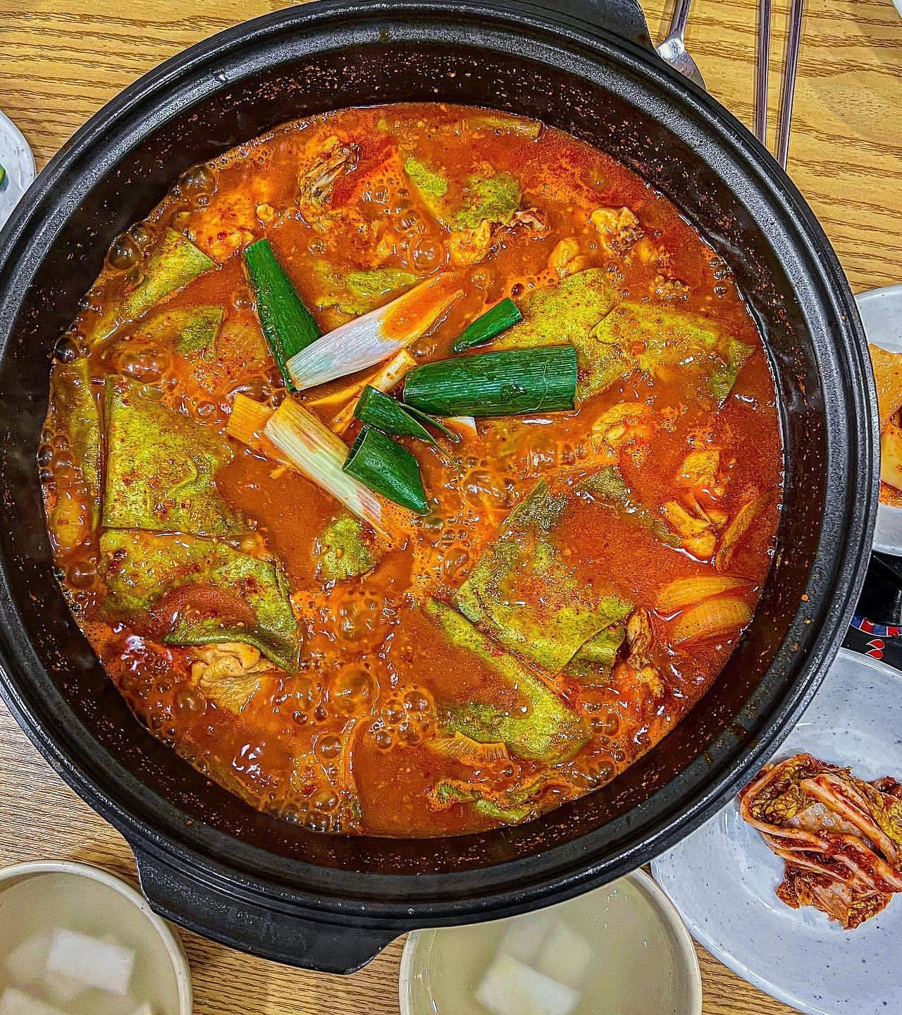 출처 : 토방닭매운탕 인스타그램 검색 결과