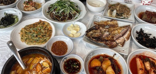 홀인원 쌈밥집