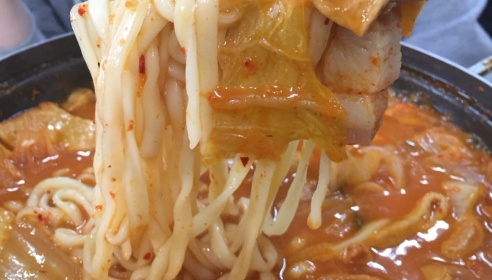 간판없는김치찌개 매장 이미지