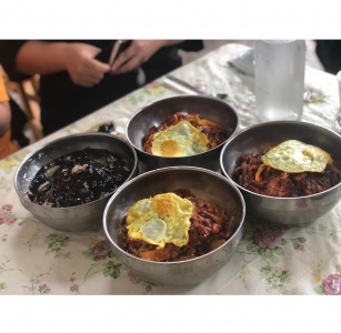 울진 근처에 있는 맛집 후보 4번 입니다.