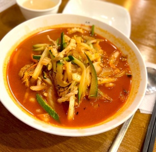 홍대 근처에 있는 맛집 후보 2번 입니다.