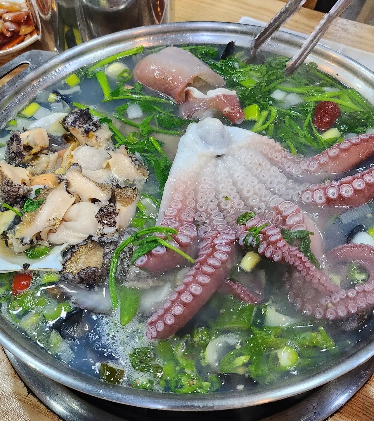 출처 : 문바리문어세상해천탕 인스타그램 검색 결과