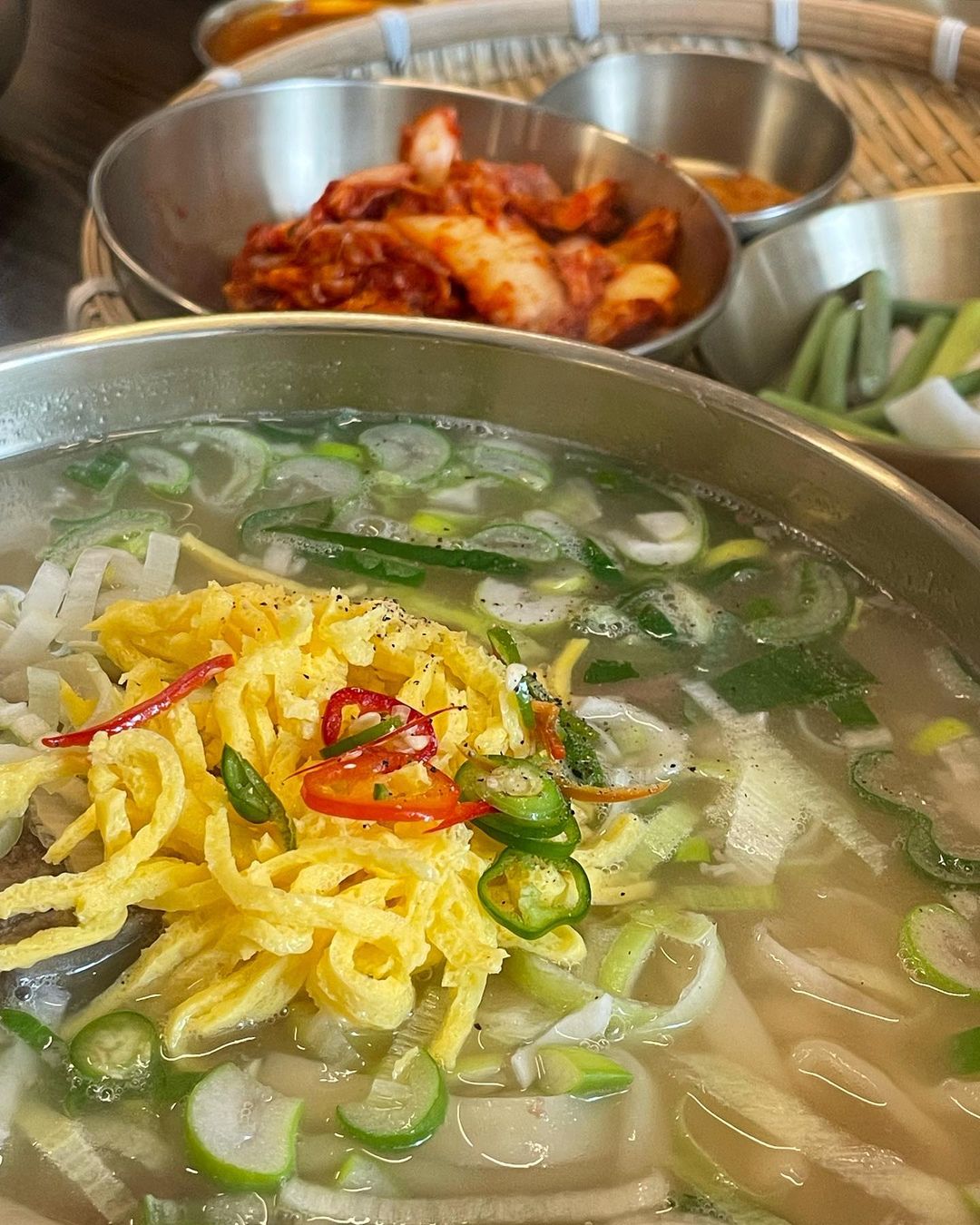 평이담백뼈칼국수 - 서울 강북, 성수 서울숲 뚝섬 | 맛집검색 식신