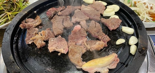 군위이로운한우