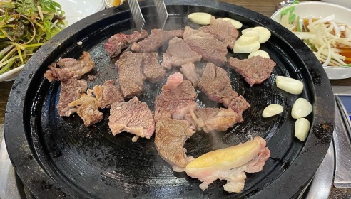 군위이로운한우 매장 이미지