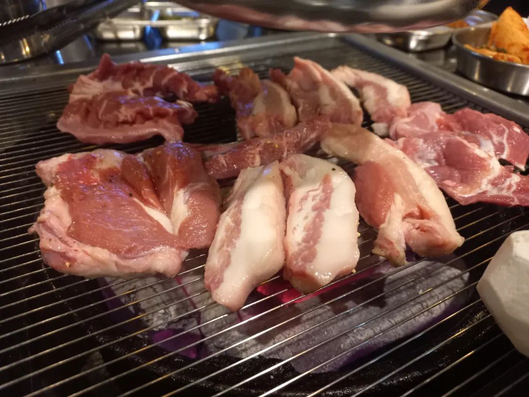 압구정뒷고기 - 경남, 창원-시청 경남도청 사림동 | 맛집검색 식신