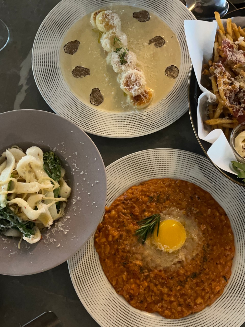 출처 : 포레스트 청담 인스타그램 검색 결과