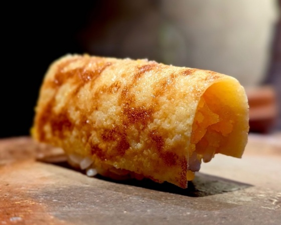 스시 산신( Sushi Sanshin) , 2 Chome-7-14 Uchikyuhojimachi, Chuo Ward, Osaka