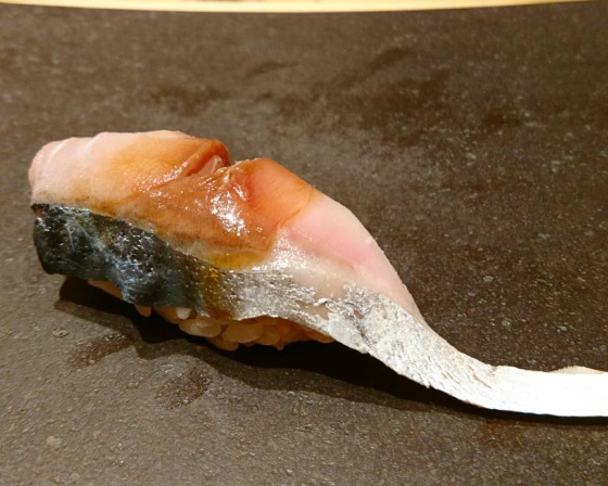 스시 류지로(Sushi Ryujiro) , Tokyo, Minato City, Minamiaoyama, 2 Chome−11−11 ARISTO南青山 １階