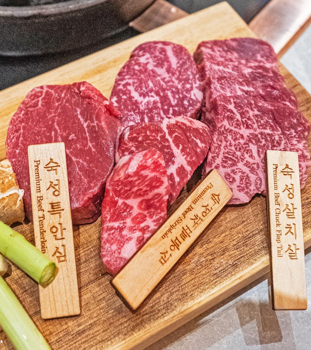 출처 : 우몽블랙 판교본점 인스타그램 검색 결과